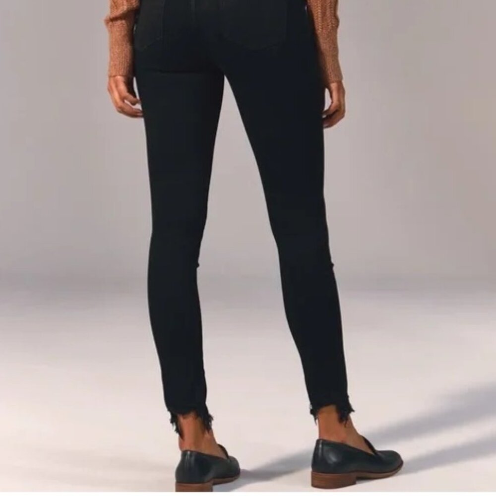 NWT ABERCROMBIE & FITCH - Black Super skinny ankle jeans  SIZE:  00L/24   #R - Picture 3 of 12